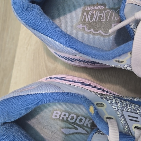 Brooks Women's Adrenaline GTS 22  Running Shoes Sneakers Sz 10.5 Medium B - Picture 5 of 13